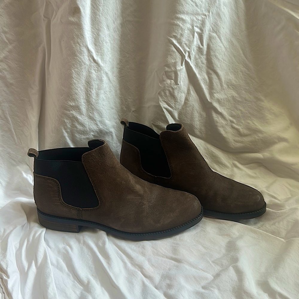 Barely Worn Brown 9M Franco Sarto Ankle Booties